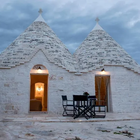 Trullo Cinquenoci Feriehus *