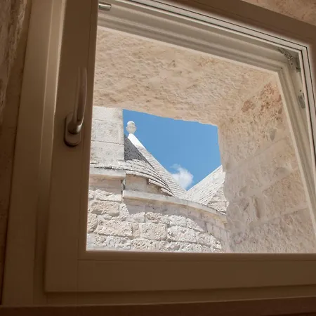 Trullo Cinquenoci * Locorotondo